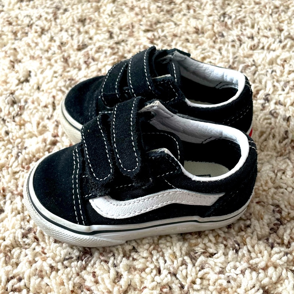 Toddler Vans (size 4)